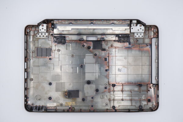DELL Vostro 1540 1550 2520 laptop alsó ház 0FJ1YR 0NHCFP