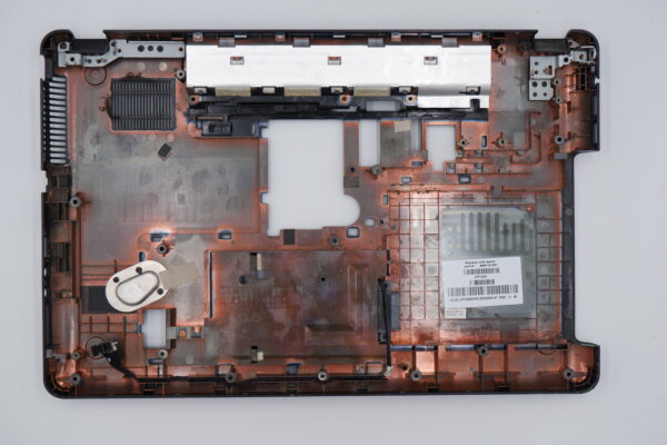 HP Compaq Presario 630 635 CQ57 laptop alsó ház 646114-001