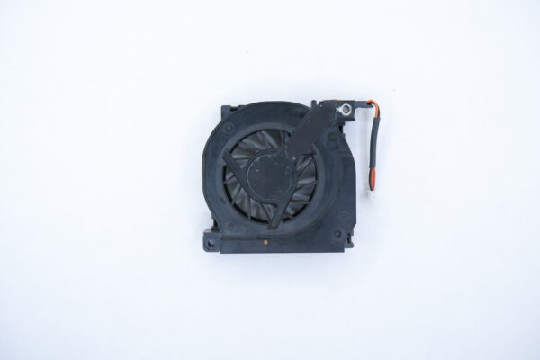 Dell Latitude D500 D505 D600 D610 laptop hűtő ventilátor UDQFWPH01CQU