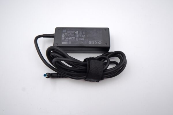 HP gyári laptop töltő 19.5V 2.31A 45W 4.5x3 741727-001