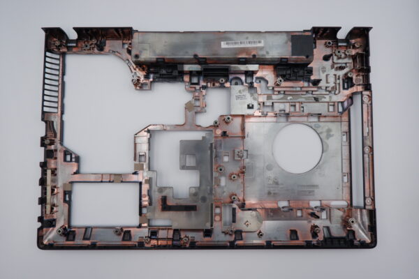 Lenovo IdeaPad G500 G505 G510 laptop alsó ház AP0Y0000700