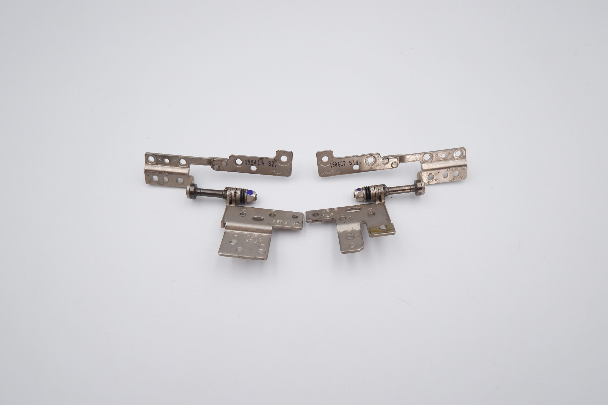 ASUS X554LA laptop zsanér