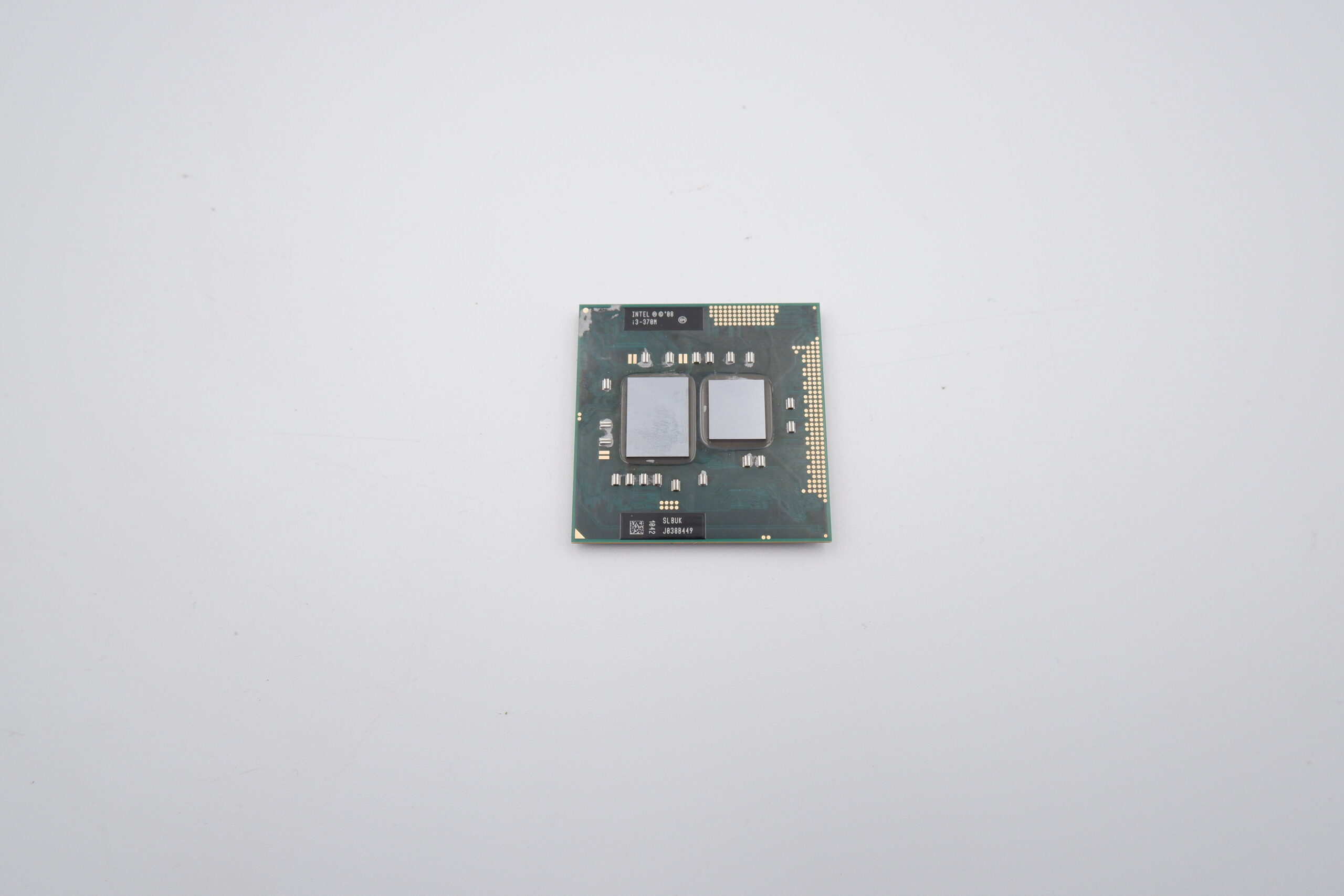 Intel Core i3-370M laptop processzor Socket G1 SLBUK