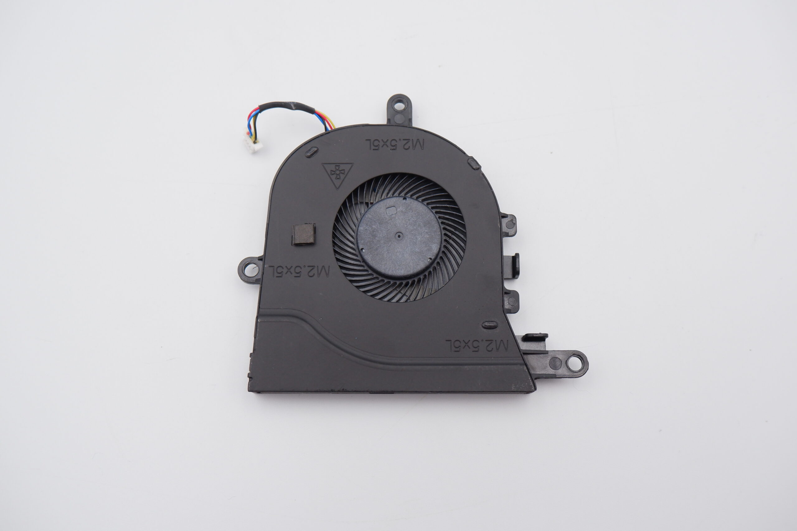 Dell Inspiron 5570 5575 laptop hűtő ventilátor CN-0FX0M0