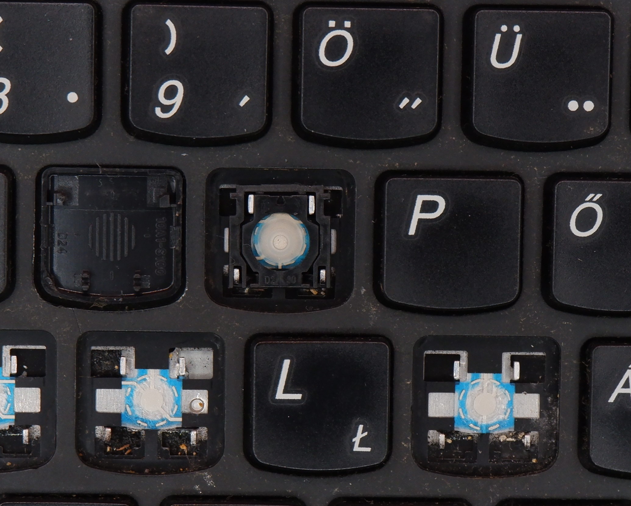 Lenovo IdeaPad G580 585 V580 585 Z580 585 laptop billentyűzet gomb MP-10A36HU-686C