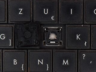 HP G56 G62 Compaq CQ56 CQ62 laptop billentyűzet gomb 605922-211