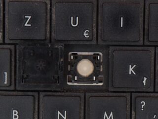 HP 2000 430 630 635 Compaq CQ57 58 laptop billentyűzet gomb 646125-211