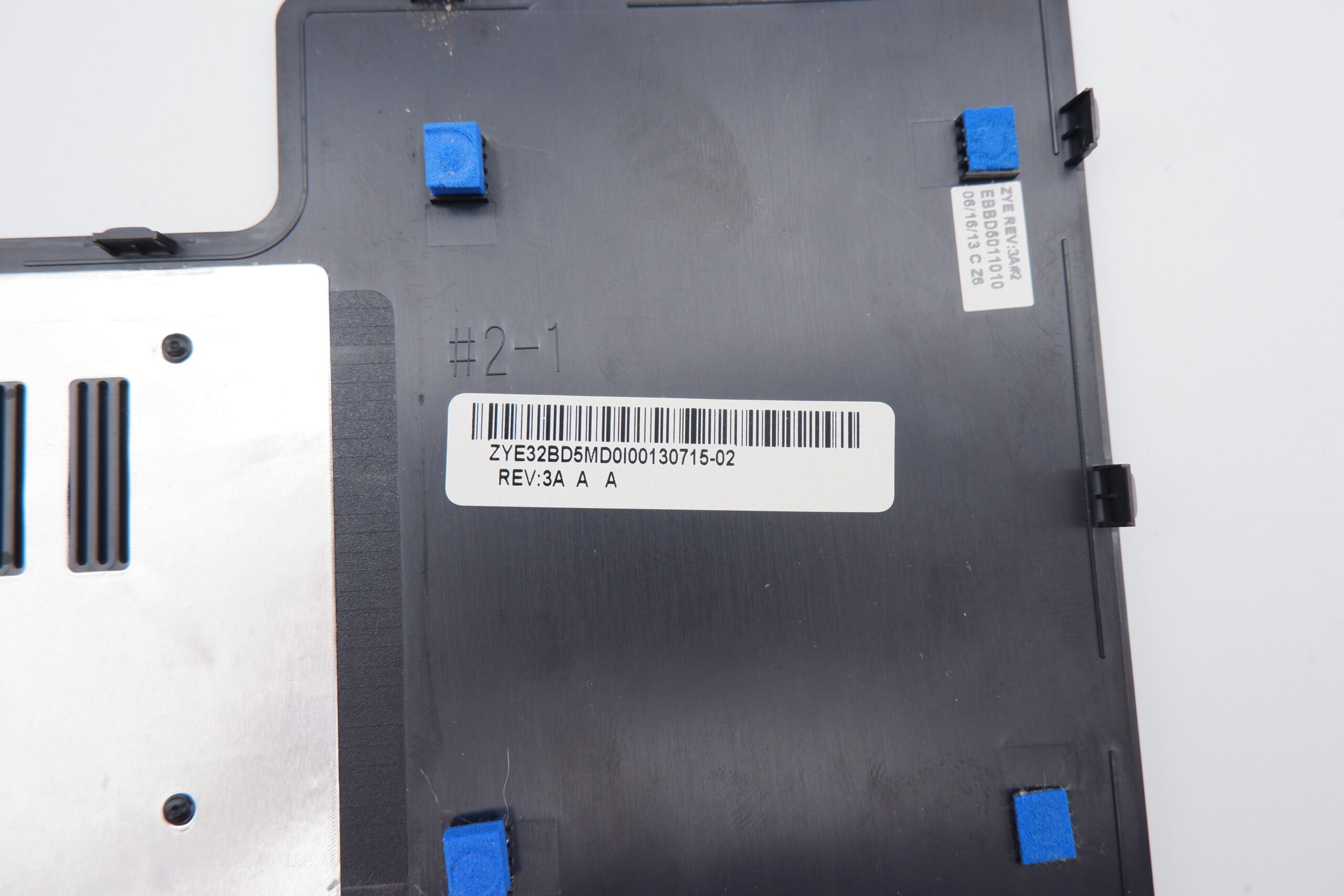 Toshiba Satellite S70-A-10T laptop fedél burkolat ZYE32BD5MD - Image 3