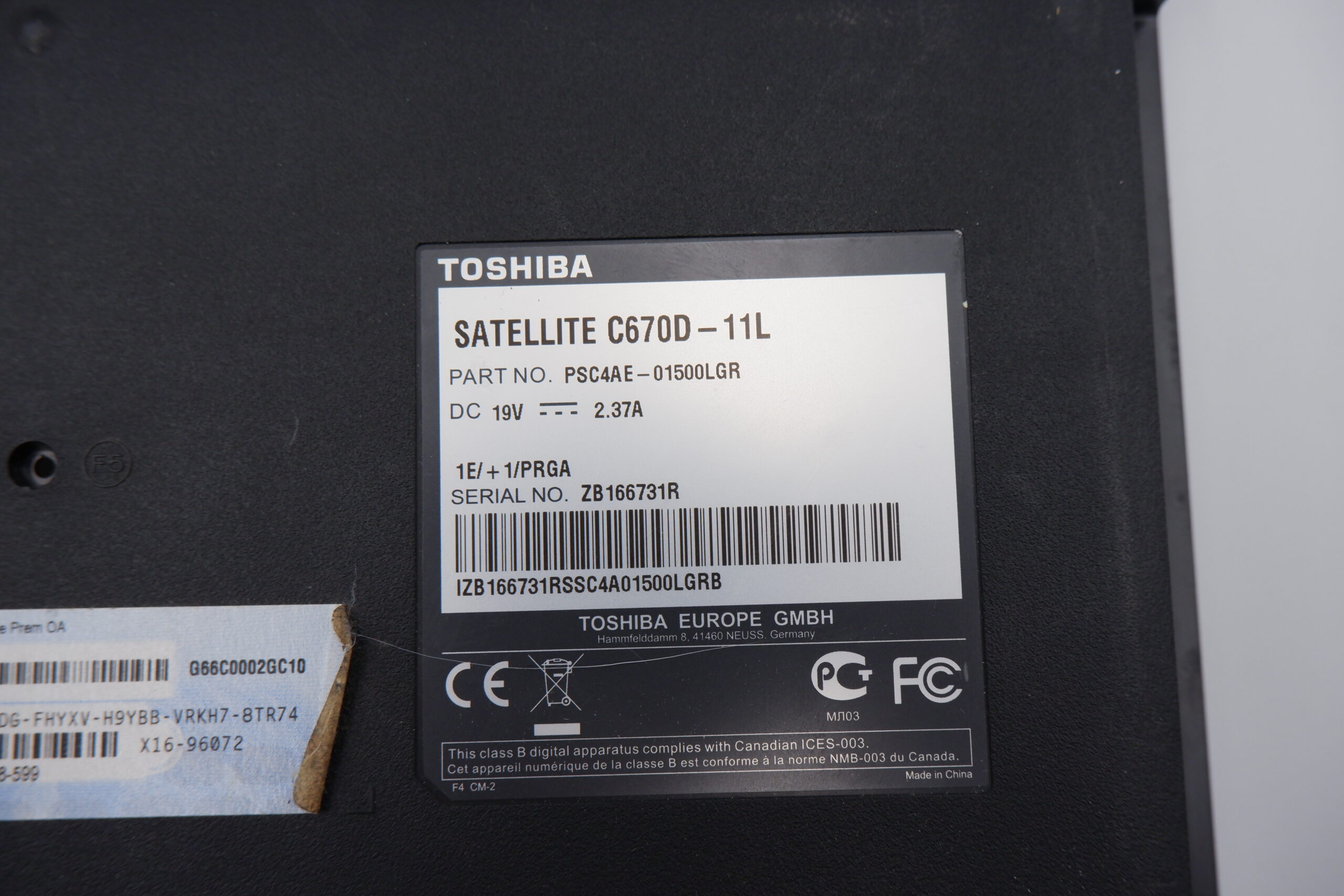 Toshiba Satellite C670D laptop alsó ház 13N0-Y4A0A01 - Image 4